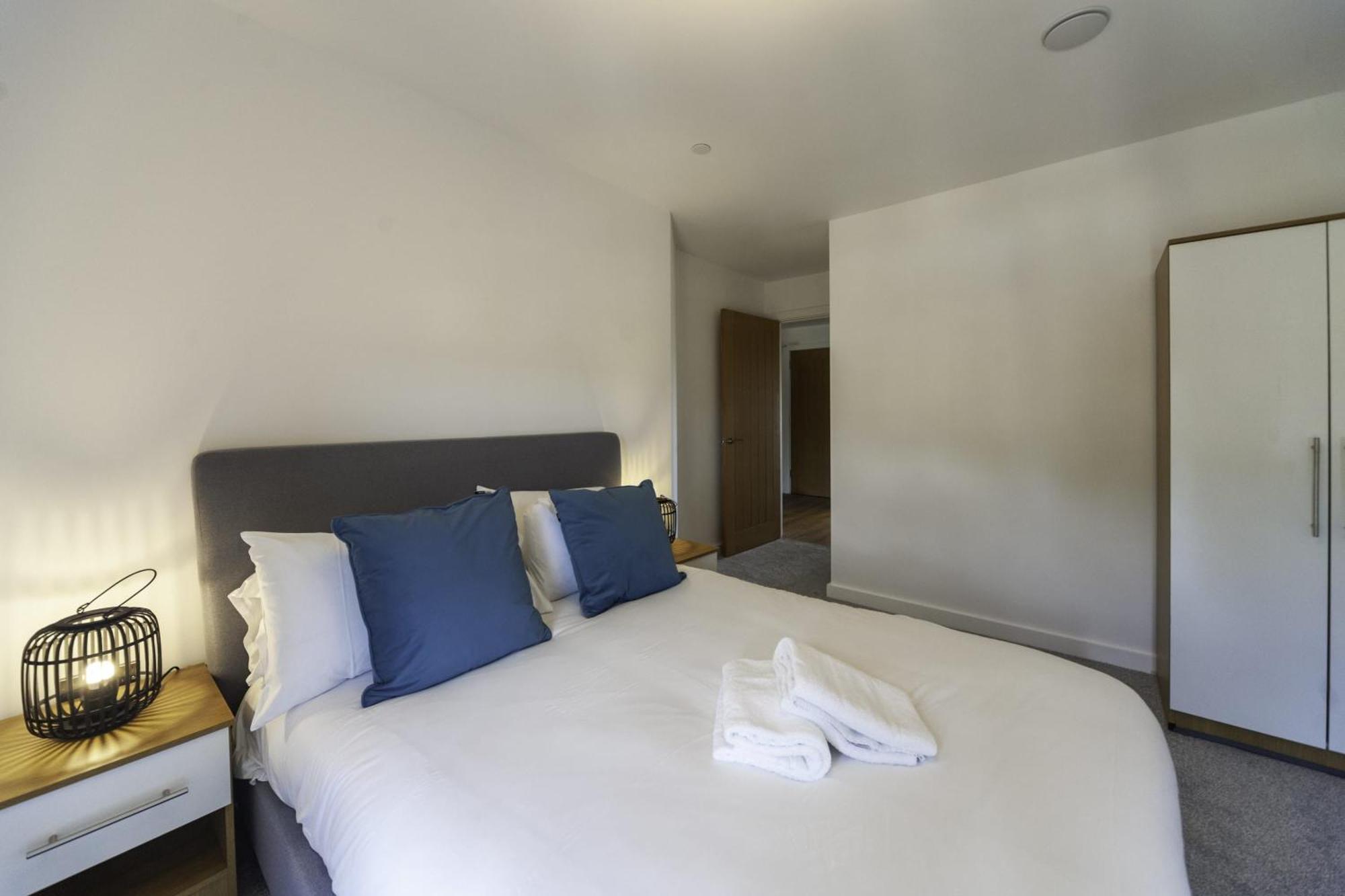 Lovely 2 Bedroom Apartment In Central Ashford Ashford  Bagian luar foto