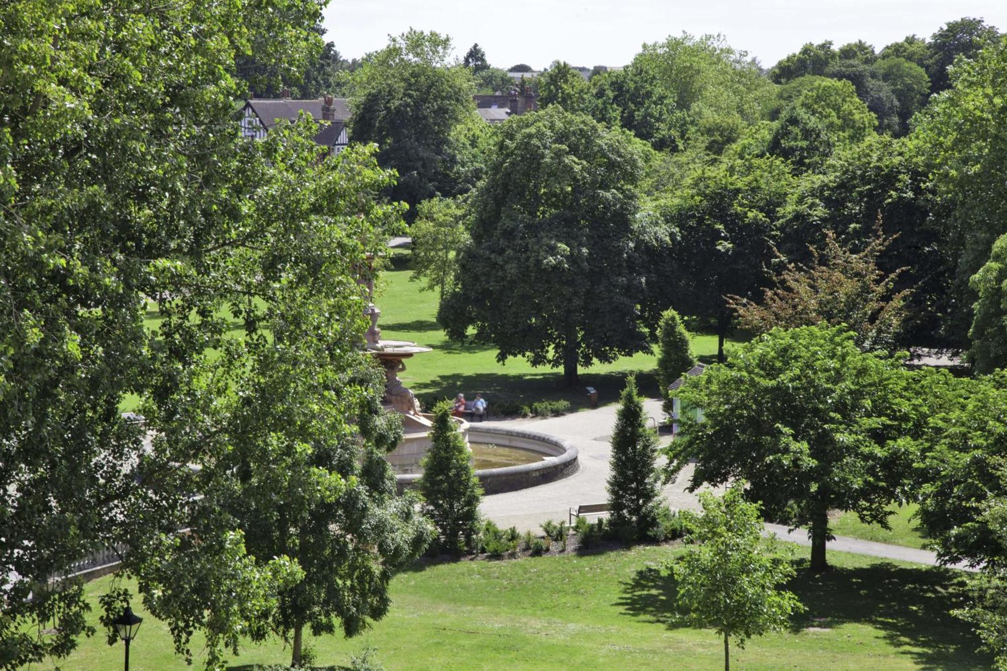 Lovely 2 Bedroom Apartment In Central Ashford Ashford  Bagian luar foto